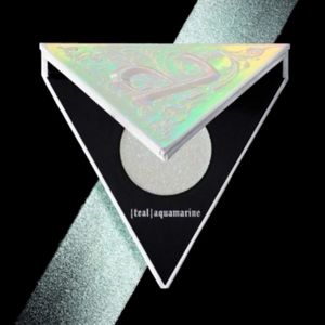 3/$20😻Kat Von D Kitten Mini Alchemist Holographic